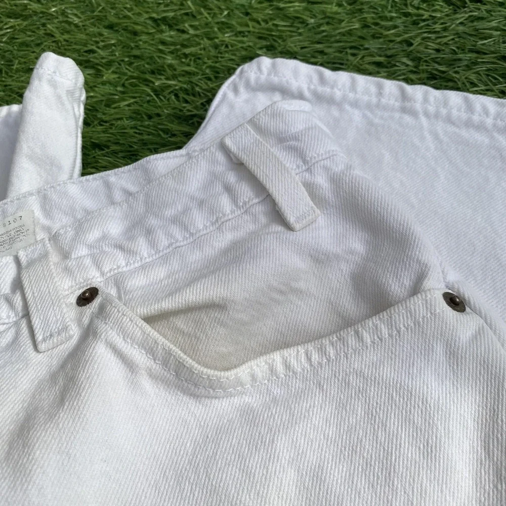 Vintage Levis 550 Shorts Mens 36 White Denim Relaxed Fit Made‎ USA 90s Jeans
